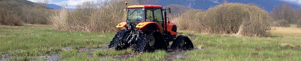 Trains de chenilles caoutchouc sur des terrains marécageux